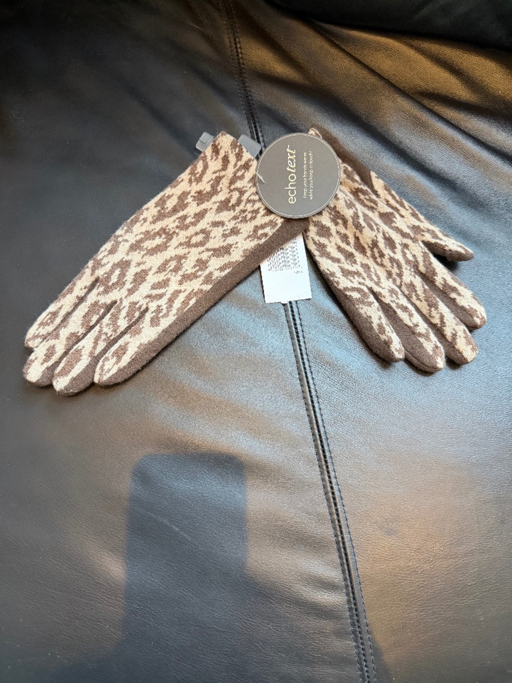 NWT WOOL/ANGORA ECHO LEOPARD GLOVES